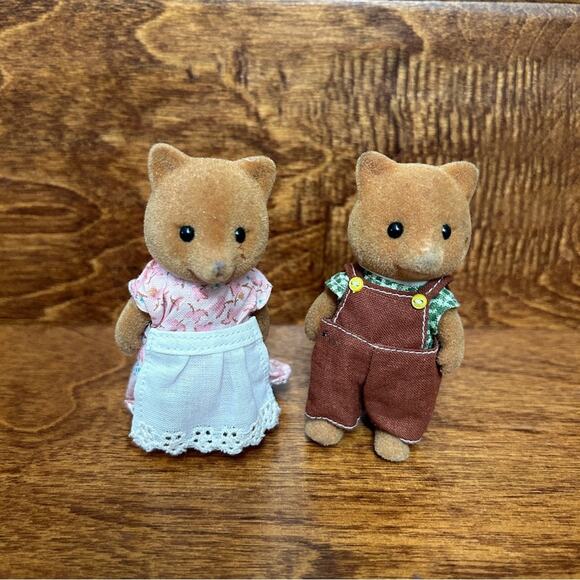 SYLVANIAN FAMLIES Calico Critters Slydale Fox Mom and Dad - Picture 1 of 6